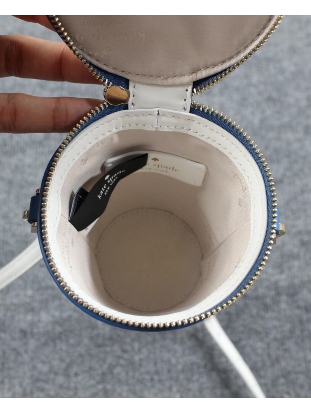 Kate Spade Blue & White Coffee Cup Crossbody Bag with Gold Accents - Picture 6 of 7